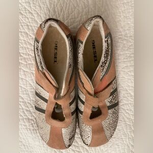 Womens Diesel Vintage Y2K Anja Ballet Flats Shoes Size 8 Ponk and White
crackle